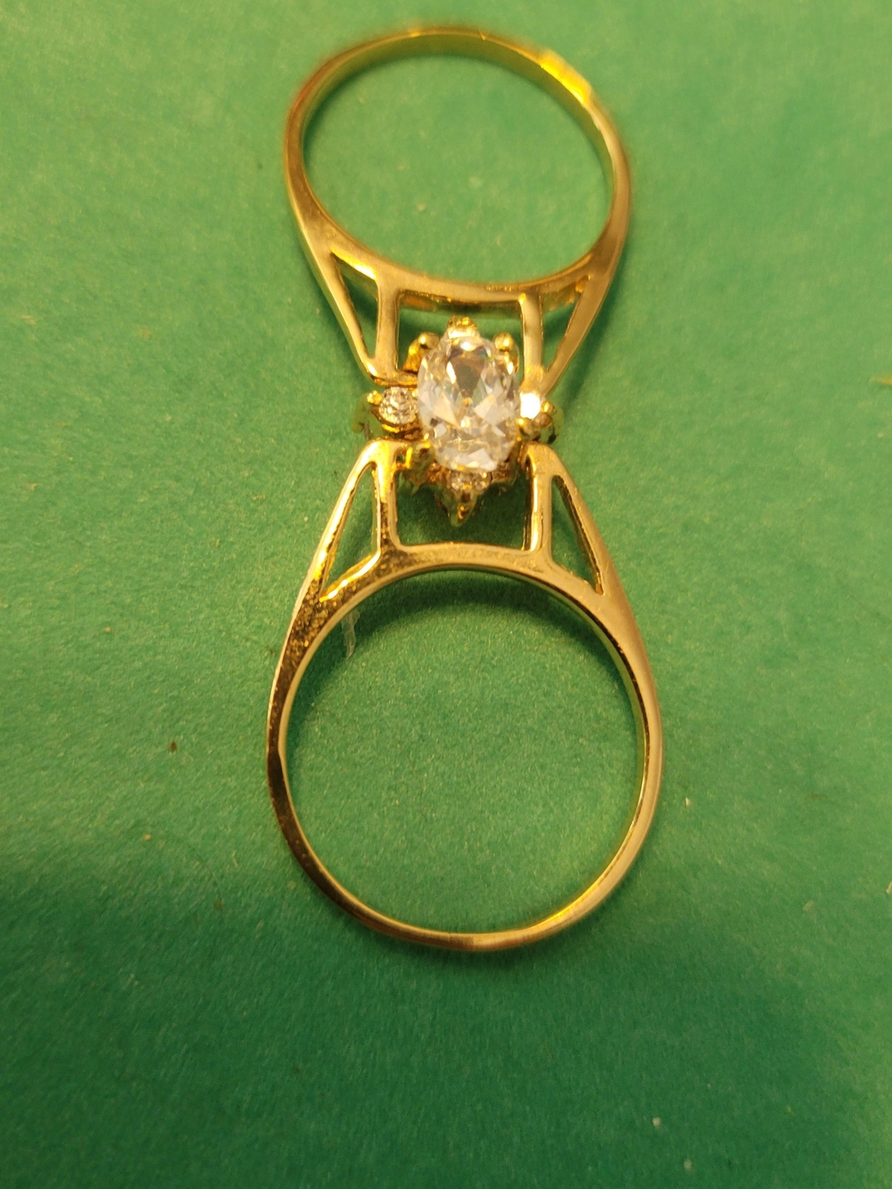 Vintage Gold Tone Solitaire Oval-Cut CZ Ring Size 7